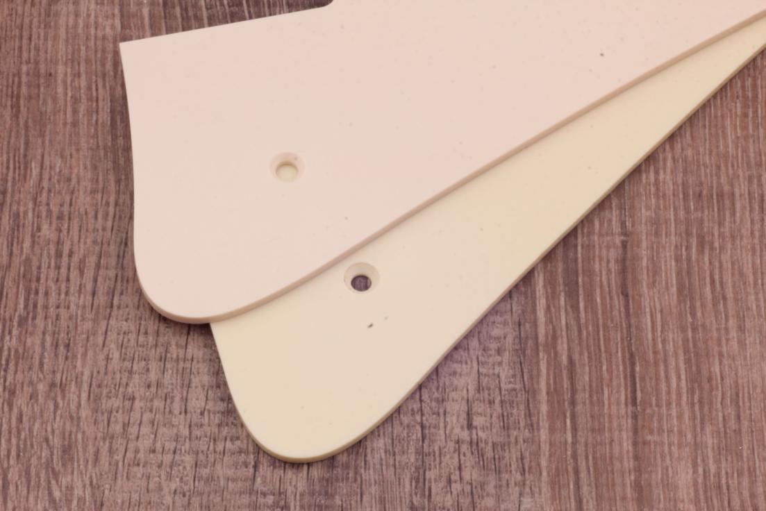 Vintage Bone (Top) compare to Vintage Color