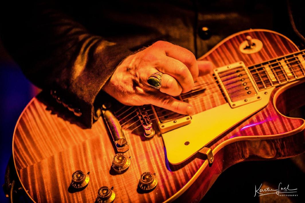 Nalle Colt...Gibson Hist. Coll. with Area59' PAFs